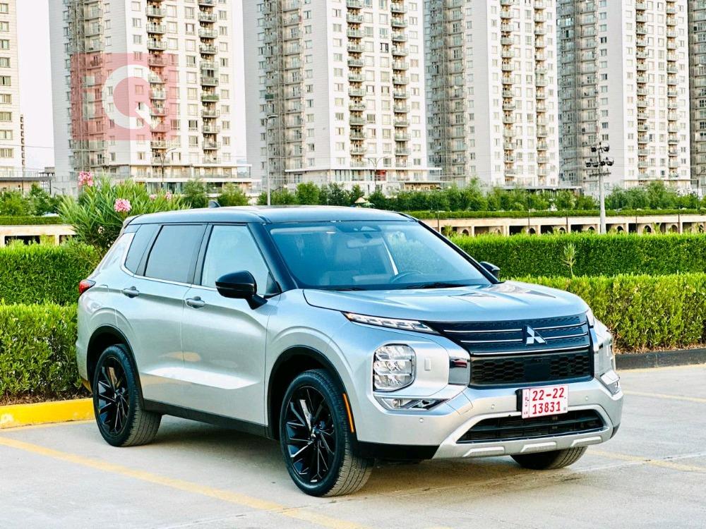 میتسوبیشی ئاوتلاندەر